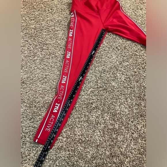 Zyia Active Red Logo Stripe Light n Tight Hi-Rise Legging 28” Sz 6-8 Medium - Picture 7 of 9